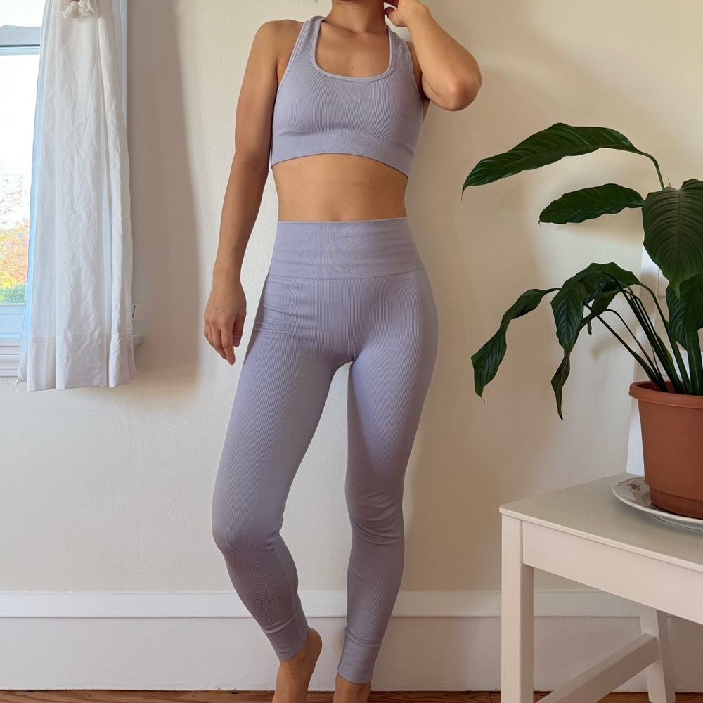 Madewell Seamless Set Of Ribbed Sports Bra And Ankle Length Leggings Size XXS/XS